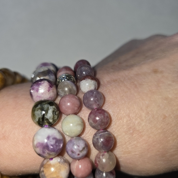 8mm Unicorn and Pink Opal Bracelet - Picture 8 of 9